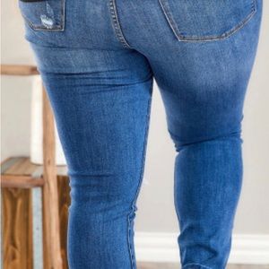 Blue buffalo plaid woman’s plus size jeans